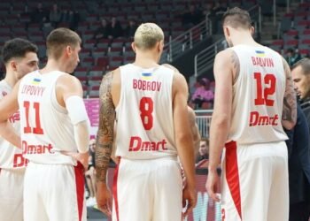 Получилась только первая четверть. Прометей уступил Парижу