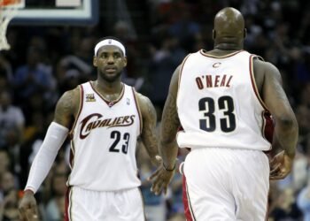 Шак хотел выиграть Леброну первый трофей. Почему у дуэта не получилось в «Кливленде»?