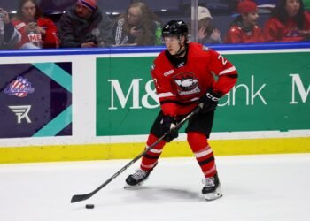 «Флорида» продлила контракт с защитником Майклом Беннингом на год