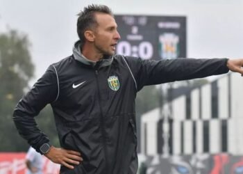 Лупашко остается в подвешенном состоянии в Карпатах. Как и зимняя трансферная кампания