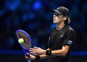 Де Минор — третий игрок в XXI веке, вышедший в плей-офф Итогового с одной победой в группе