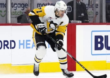 Евгений Малкин поднялся на 38‑е место среди лучших снайперов НХЛ с учетом плей‑офф