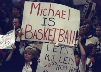 Майкл Джордан застрял в 1990-х. И не видит, как удача сделала его легендой