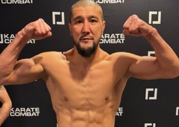 Хамзин – новый чемпион Karate Combat! Ильяс забрал пояс в нервном поединке