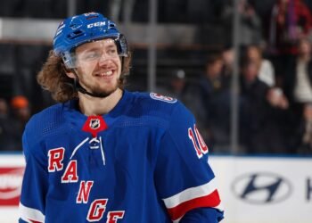 Панарин повторил достижение, которое за 10 лет покорялось Кучерову и двум звёздам НХЛ