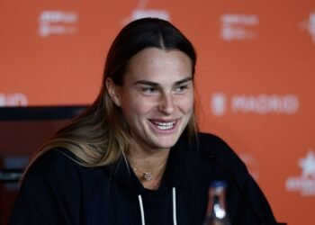 Соболенко: в хоккее могут по два-три месяца ничего не делать, а потом возвращаются в форму