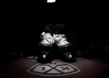 «Спартак» — «Локомотив»: онлайн-трансляция матча КХЛ 2025-2026 начнётся в 19:30 мск