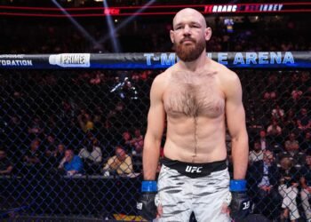 Прощальный аккорд Славы Клауса. Россиянин дрался с душой, но оставил без праздника