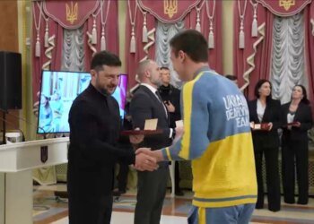 Зеленский поздравил и наградил дефлимпийскую сборную, которая на соревнованиях в Токио завоевала 100 медалей и заняла первое место