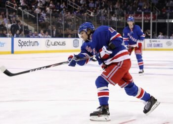 Артемий Панарин третьим из россиян преодолел отметку в 40 очков в нынешнем сезоне НХЛ