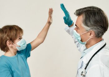 Детская оперативная отоларингология