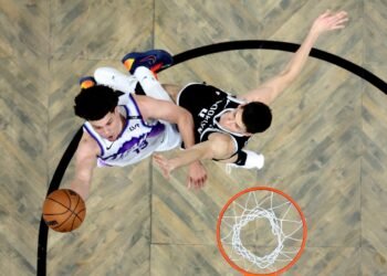 Оно того стоило? Неготовый Егор Дёмин вышел на паркет, а «Бруклин» досадно проиграл