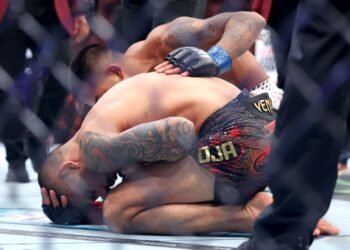 26 секунд и жуткая травма. Ван стал новым чемпионом UFC практически без боя