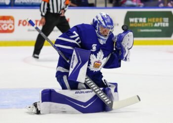 «Торонто» вызвал российского вратаря Артура Ахтямова из АХЛ