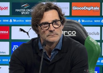 В стане соперника. «В этой ситуации нам не нужны игроки — нам нужны мужчины», — главный тренер «Фиорентины» о кризисе команды