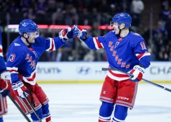 Вячеслав Быков: Панарин является ориентиром для многих ребят в России