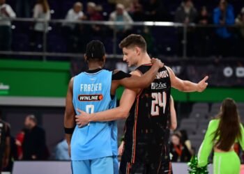 У «Уралмаша» был русский герой. Но звезда «Зенита» закрыл второй матч подряд