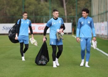 Источник: вопрос поиска и приглашения пятого вратаря в «Динамо» снят с повестки дня