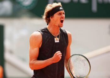 Зверев — первый игрок, родившийся после 1990 года, который выходил в 10 полуфиналов ТБШ