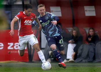 «Еще принесет много пользы», — болельщики благосклонно оценили дебют Александра Зинченко за «Аякс»