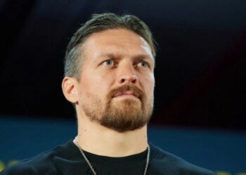 Александр Усик поддержал Владислава Гераскевича после дисквалификации на Олимпиаде-2026