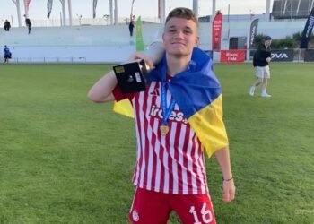 В «Динамо U-19» на просмотре находится игрок, который ранее был в системе «Олимпиакоса»