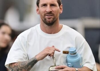 «Идиот, на что тратил свое время»: Лионель Месси публично упрекнул самого себя