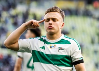 Царенко второй матч «Лехии» подряд провел на скамейке запасных