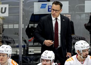 Главный тренер «Авангарда» Буше оценил волевую победу над «Шанхайскими драконами»