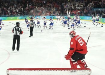 «Он сделал это ради нас». Маккиннон – о пропуске Кросби финала ОИ-2026 с США