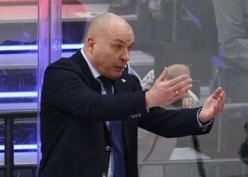 Разин — о победе над «Адмиралом»: не игра, а рыдания! Пойдёмте нормальный хоккей смотреть