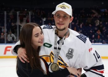 В «Металлурге» назвали предварительный срок восстановления Силантьева после операции