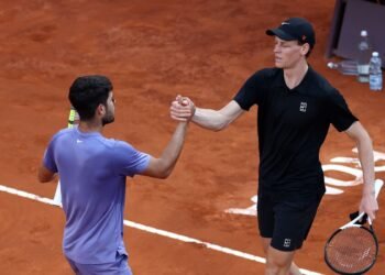 «Я не буду врать». Алькарас откровенно высказался о конкуренции с Синнером