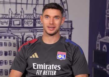 Названа зарплата Яремчука в «Лионе»