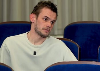 Максим Коваль: «Я никогда не играю на эффект. Главное — чтобы в воротах был ноль»