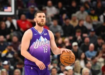 Украинец Михайлюк демонстрирует стабильность в НБА: лучший показатель за месяц в матче против "Денвера"