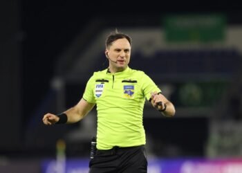 Двое арбитров матча «Полесье» — «Динамо» пройдут полиграф