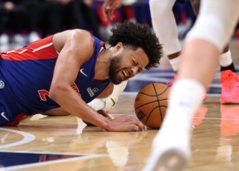 Лёгкое Кейда Каннингема не выдержало. «Детройт» рискует остаться без лидера в плей-офф