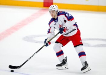 «Детройт» выменял Фолка у «Сент-Луиса» на Холла, Бучельникова и драфт-пики