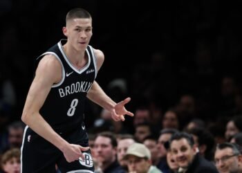 В борьбе за звание лучшего новичка НБА два фаворита. А сумеет ли Дёмин остаться в топ-10?