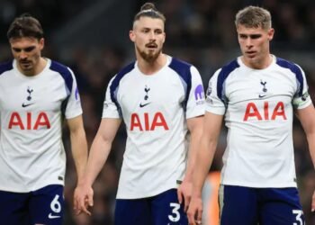 Зарплаты игроков «Тоттенхэма» существенно сократятся в случае вылета в чемпионшип