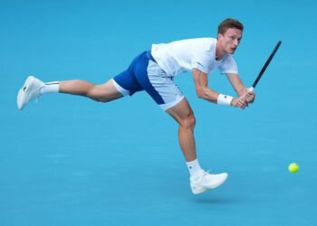 Иржи Легечка одолел Ландалус-Лакамбру и вышел в полуфинал «Мастерса» в Майами