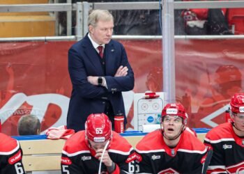 Капитан «Спартака» опроверг отсутствие контакта с главным тренером Алексеем Жамновым