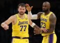 «Это жертва». Леброн Джеймс делает шаг назад — чтобы «Лейкерс» шагнули вперёд