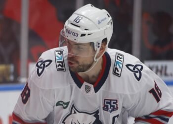 «Очень глупый комментарий». Форвард «Нефтехимика» Дергачёв — о словах Пономарёва