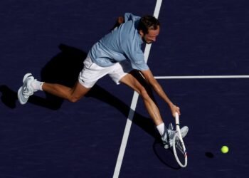 Определился соперник Даниила Медведева по третьему кругу турнира в Майами