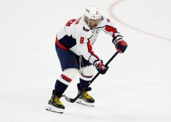 Овечкин — 3-й игрок в истории НХЛ, оформивший два хет-трика в сезоне в возрасте 40+ лет