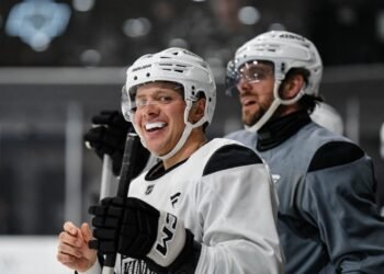 Панарин вошёл в топ-10 игроков по числу очков в овертаймах в истории НХЛ