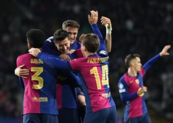 Семь голов «Барсы» в плей-офф ЛЧ, 999-я шайба Александра Овечкина в НХЛ. Главное к утру