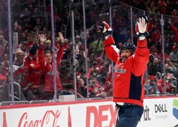 Видео 924-й и 925-й шайб Александра Овечкина в НХЛ с учётом плей-офф